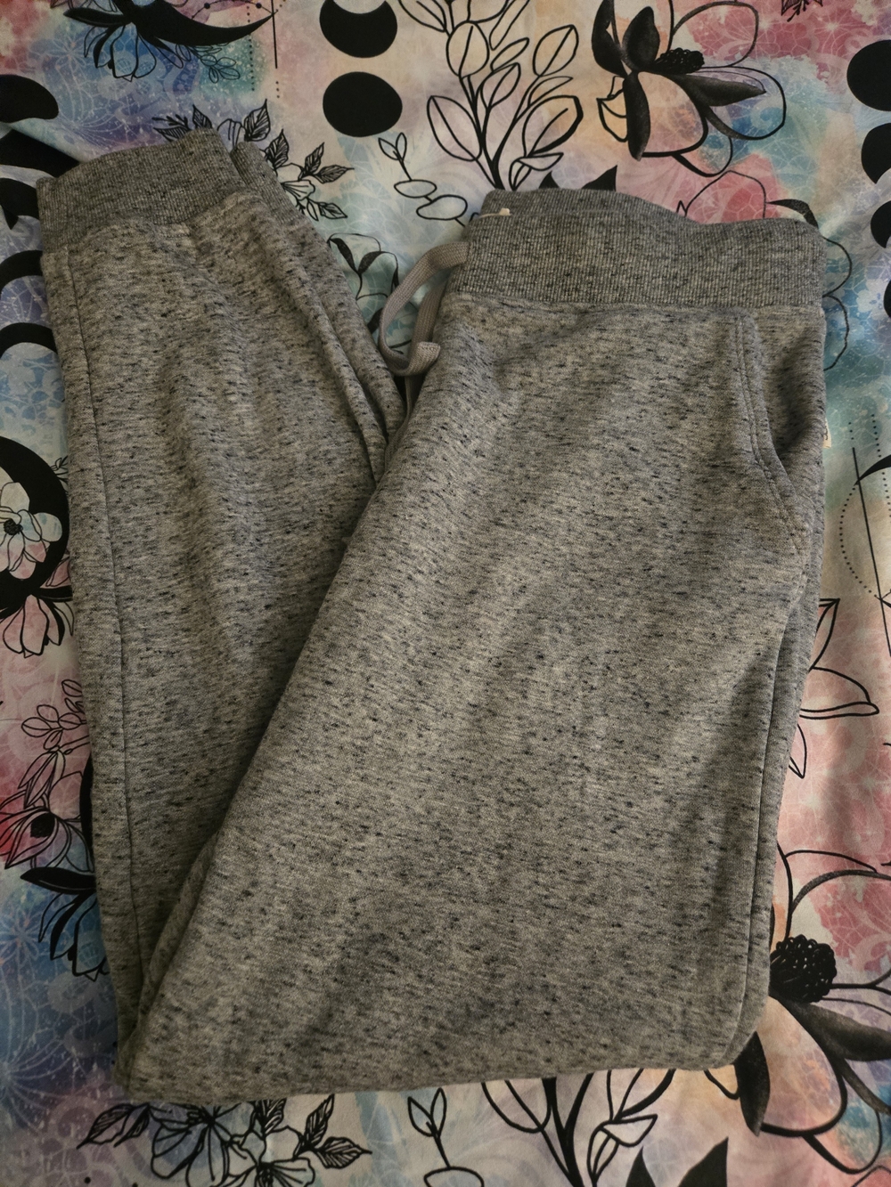 Ugg Womans Gray Heather Jogger Sweatpants - Comfortable Everyday Bottoms